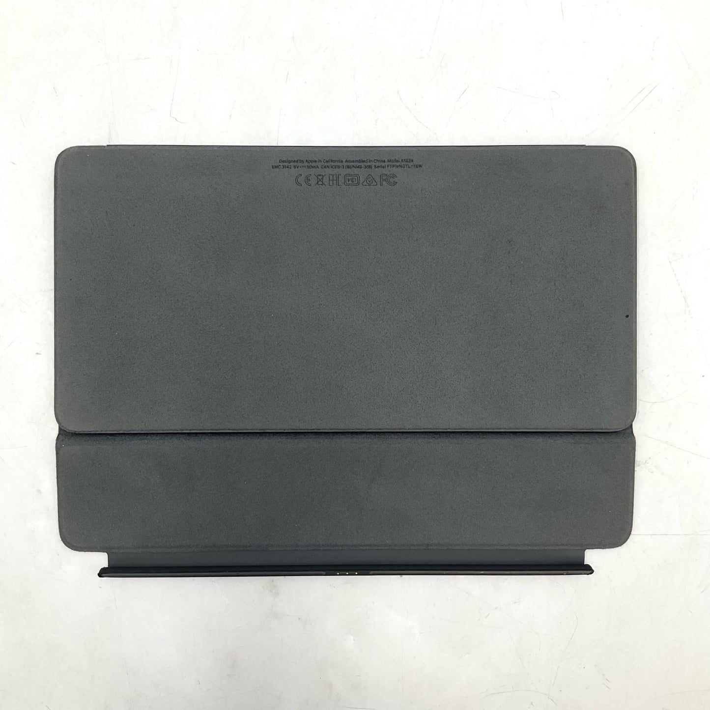 【全額返金保証】【最速発送】Apple 10.5インチiPad Pro用 Smart Keyboard MPTL2J/A 美品 動作確認済