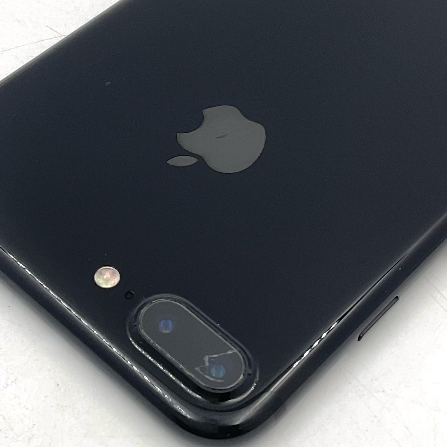 【最速発送】Apple iPhone iPhone 7 Plus 128GB ジェットブラック 白ロム【難有】 83%