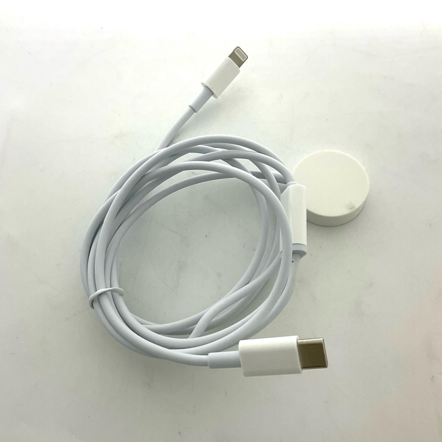 【全額返金保証】【最速発送】Apple Watch Ultra 第2世代 チタニウム 49mm GPS+Cellular 白ロム 90% 美品 動作確認済