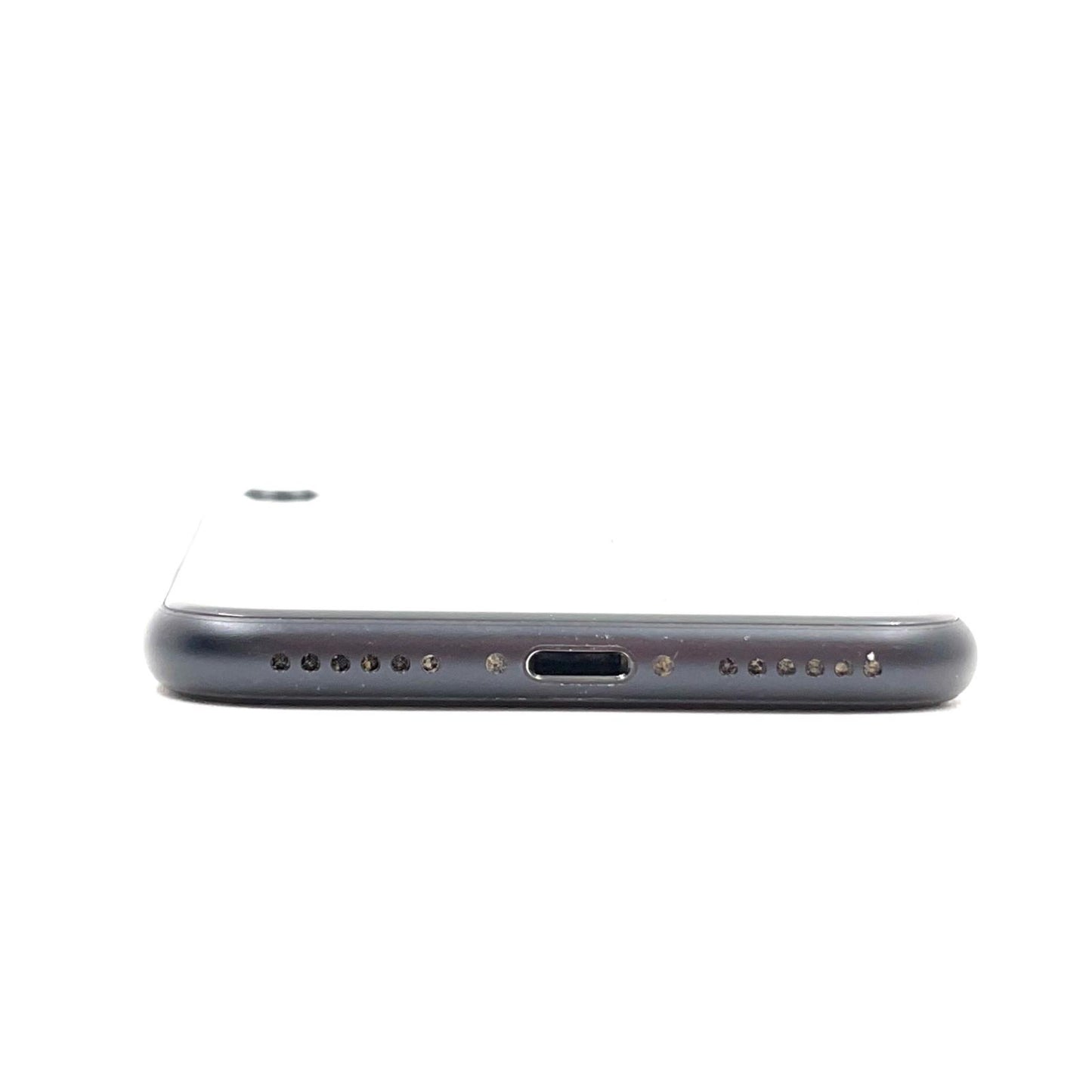 【全額返金保証】【最速発送】Apple iPhone iPhone SE（第2世代） 64GB ブラック docomo SIMフリー 白ロム 動作確認済 79%