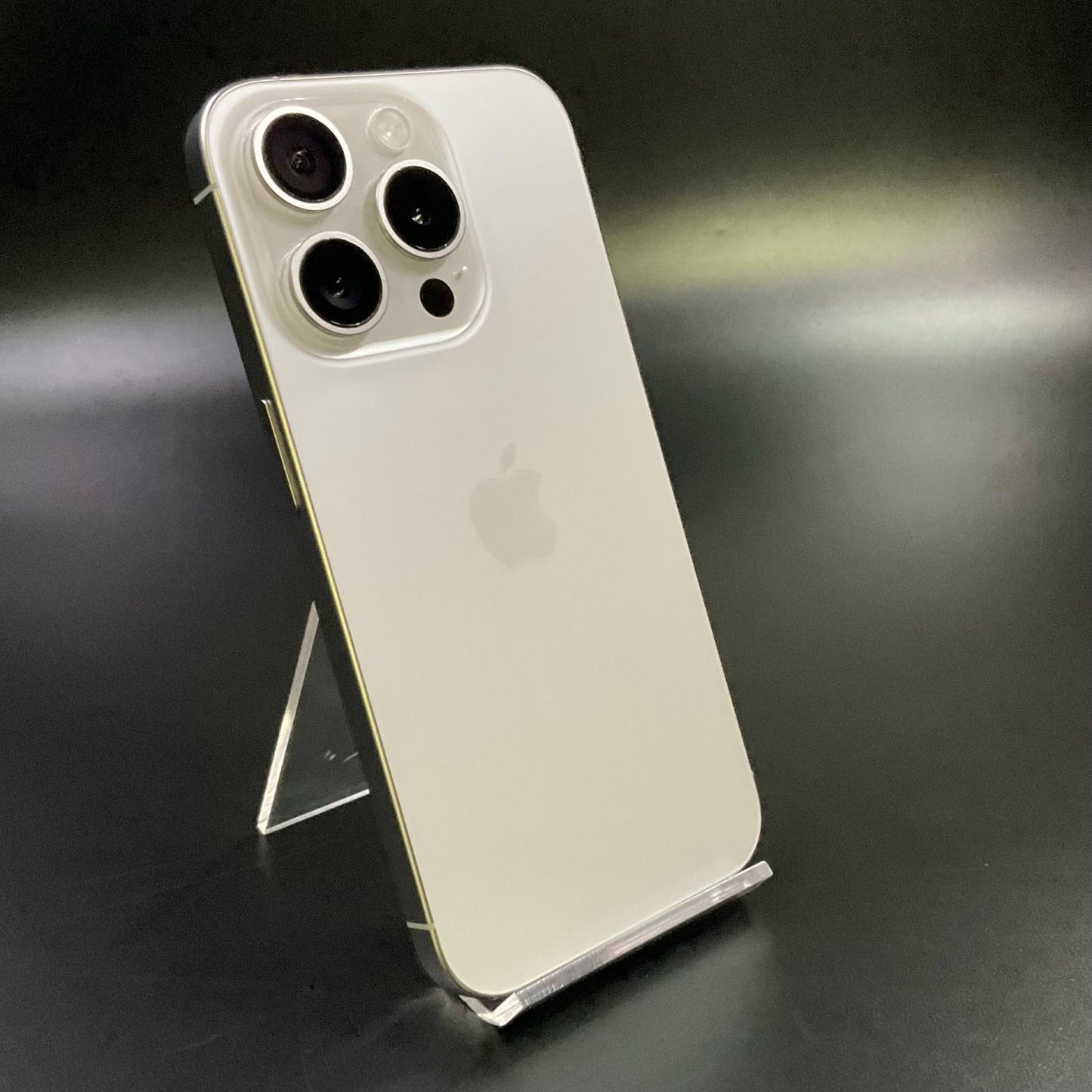 【全額返金保証】【最速発送】Apple iPhone iPhone 15 Pro 512GB Softbank SIMフリー 白ロム 美品 動作確認済 86%