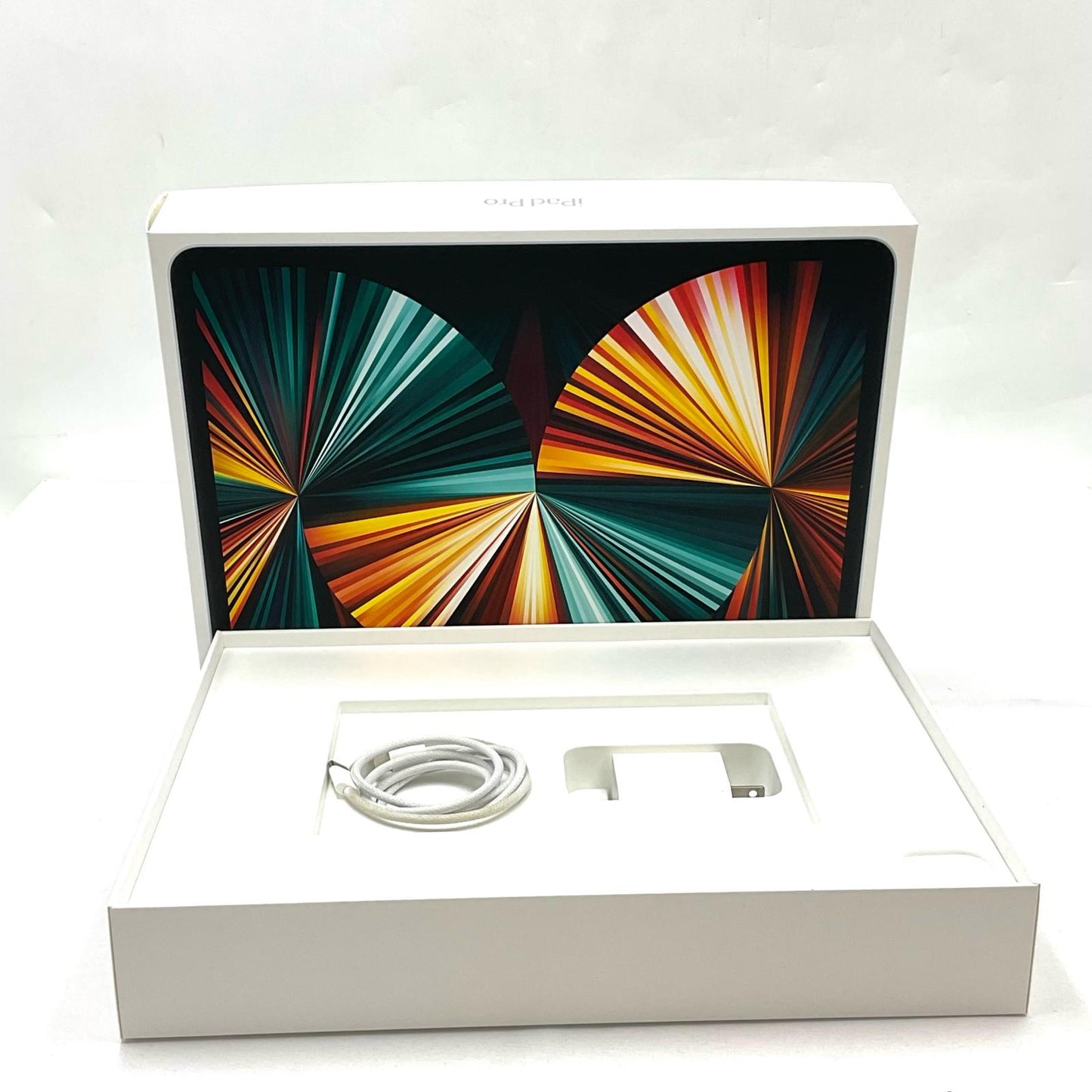 【最速発送】Apple iPad Pro 12.9インチ 第5世代 128GB シルバー Wi-Fi【難有】