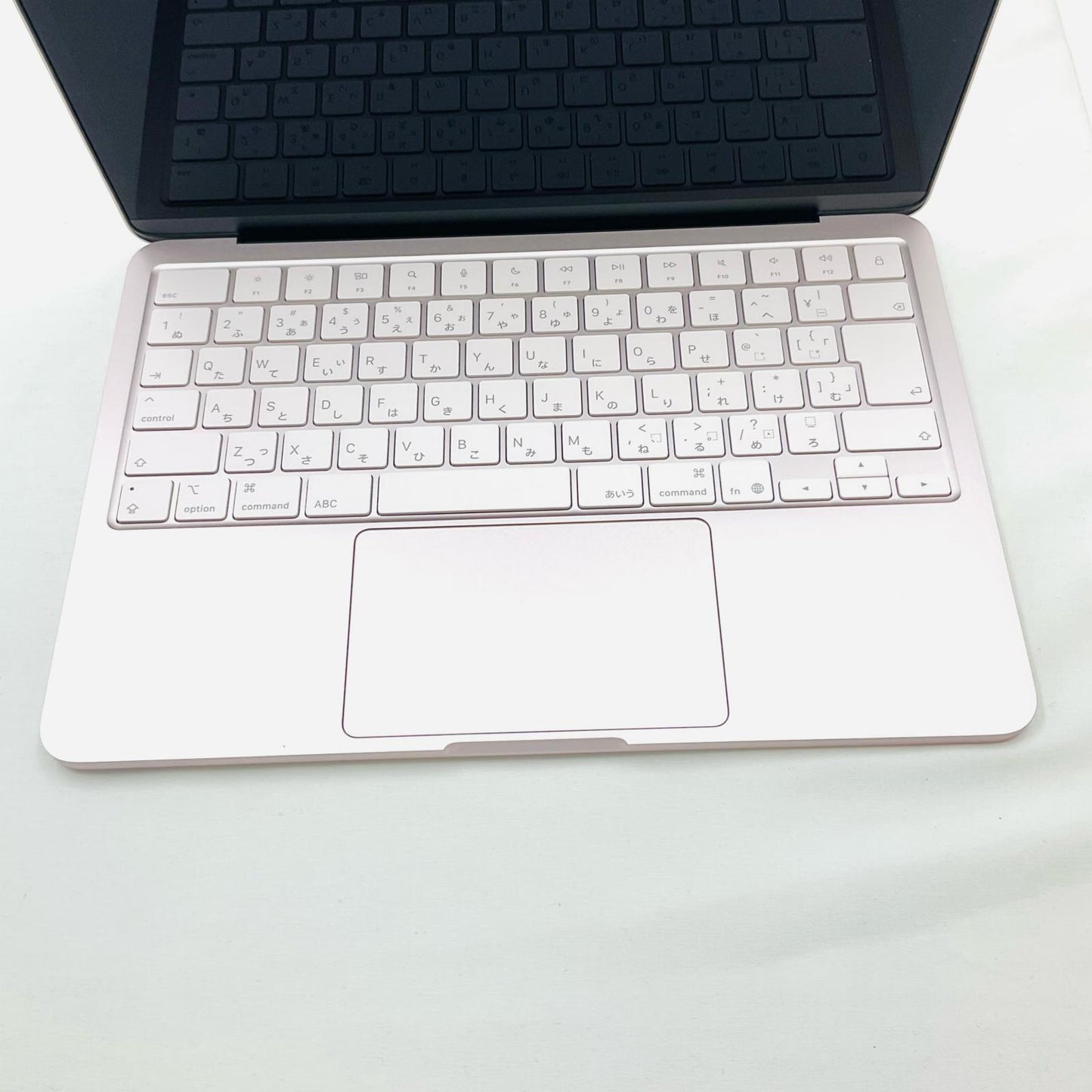 【全額返金保証】【最速発送】Apple MacBook Neo 13インチ Apple A18 Pro 8GB 256GB ブラッシュ 100% 超美品 動作確認済