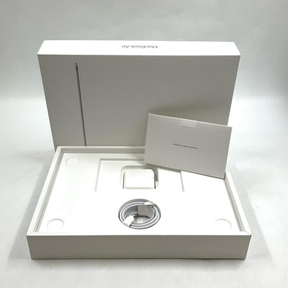【全額返金保証】【最速発送】Apple MacBook Air 13インチ 2024 Apple M3 8GB 256GB シルバー 94% 美品 動作確認済