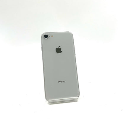 【全額返金保証】【最速発送】Apple iPhone iPhone 8 256GB シルバー docomo SIMフリー 白ロム 動作確認済 73%