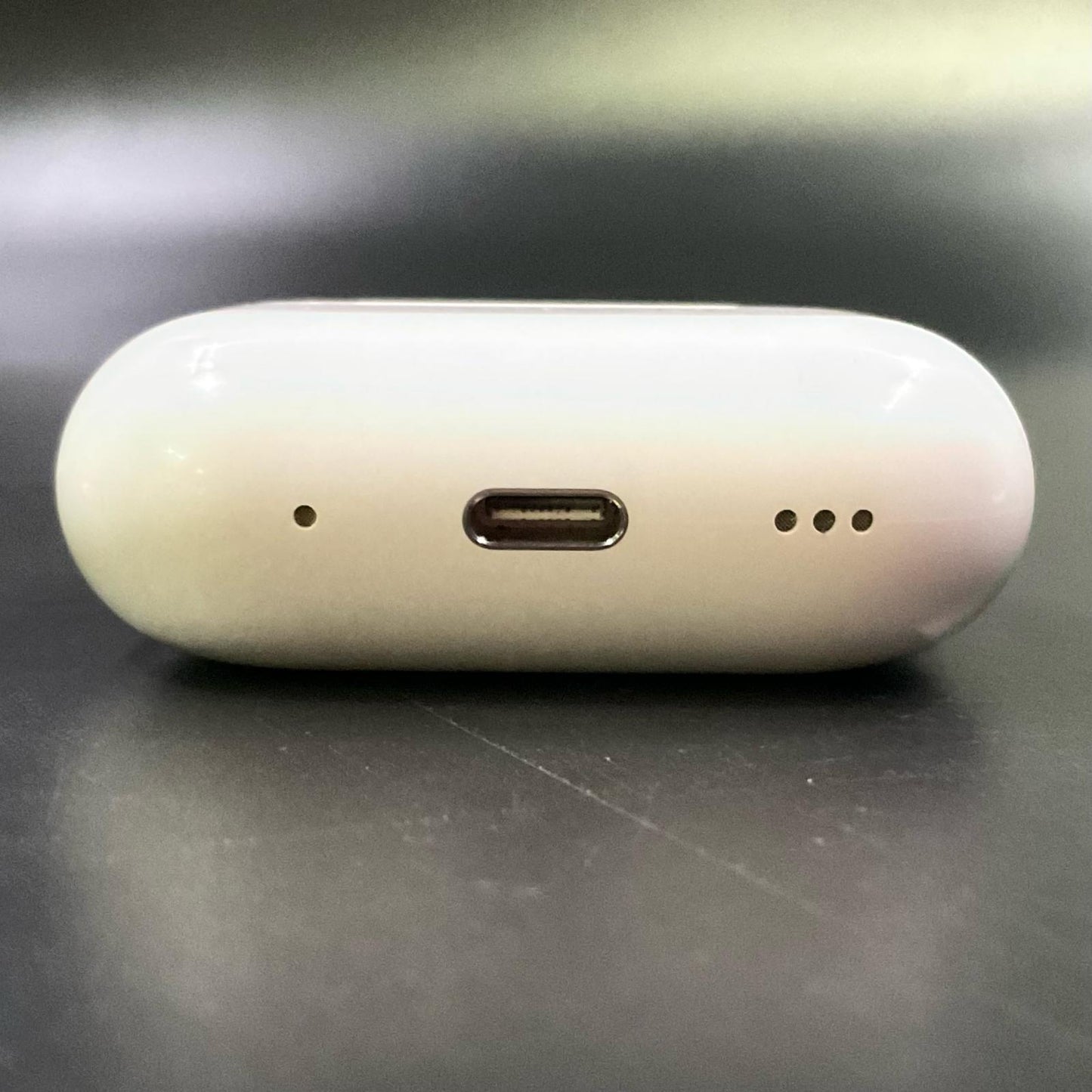 【全額返金保証】【最速発送】Apple AirPods Pro（第2世代）MagSafe充電ケース（USB-C） 美品 動作確認済