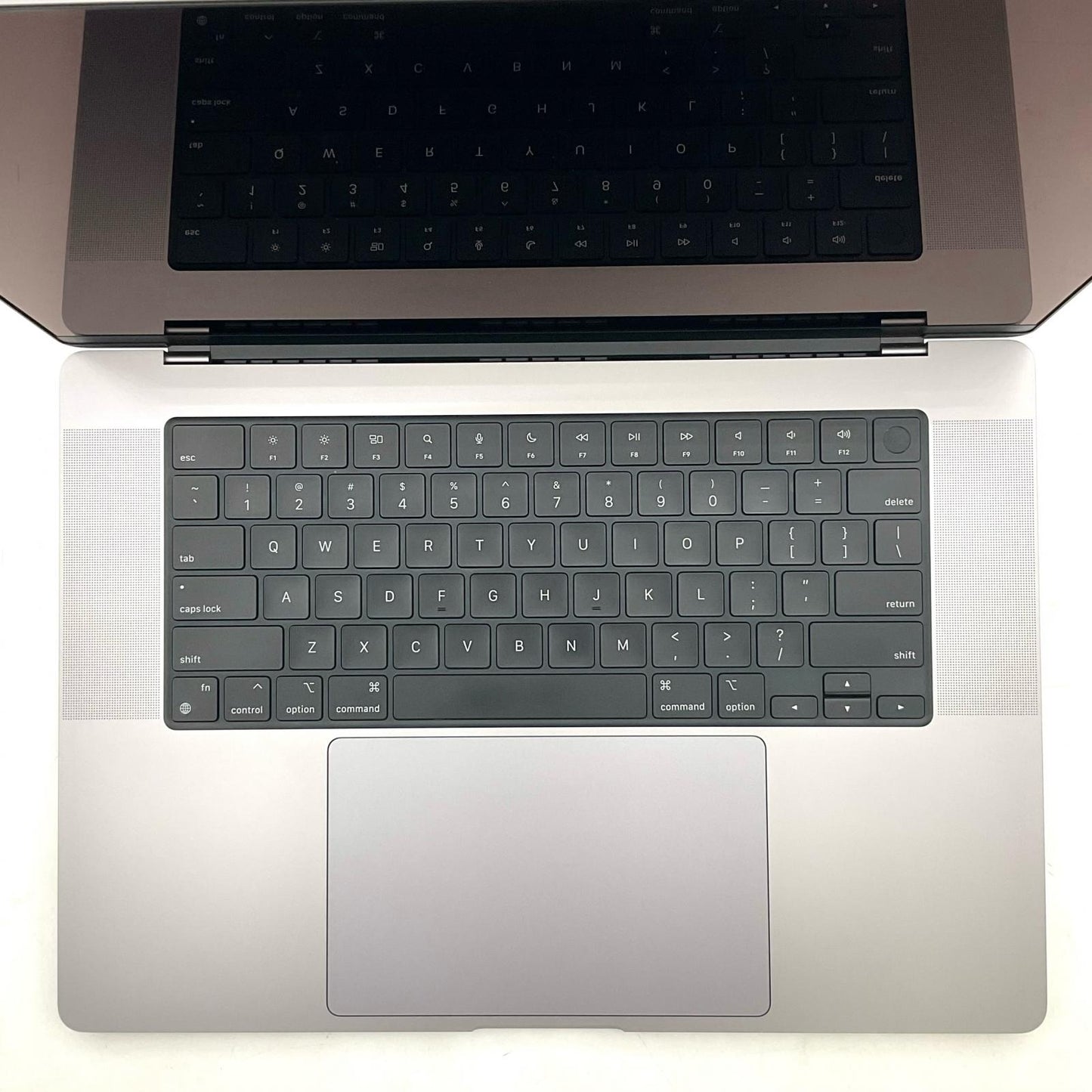 【全額返金保証】【最速発送】Apple MacBook Pro 16インチ 2021 Apple M1 Max 64GB 2TB スペースグレイ 88% 美品 動作確認済