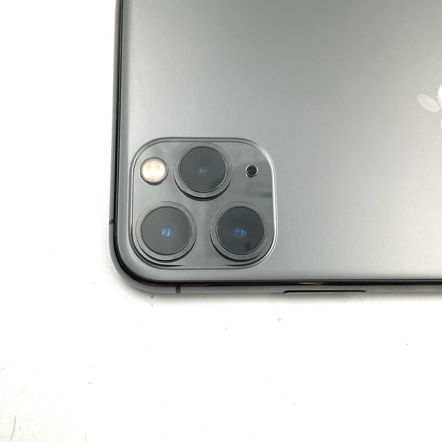 【全額返金保証】【最速発送】Apple iPhone iPhone Pro Max 11 Pro Max 256GB スペースグレイ au SIMフリー 白ロム 動作確認済 79%