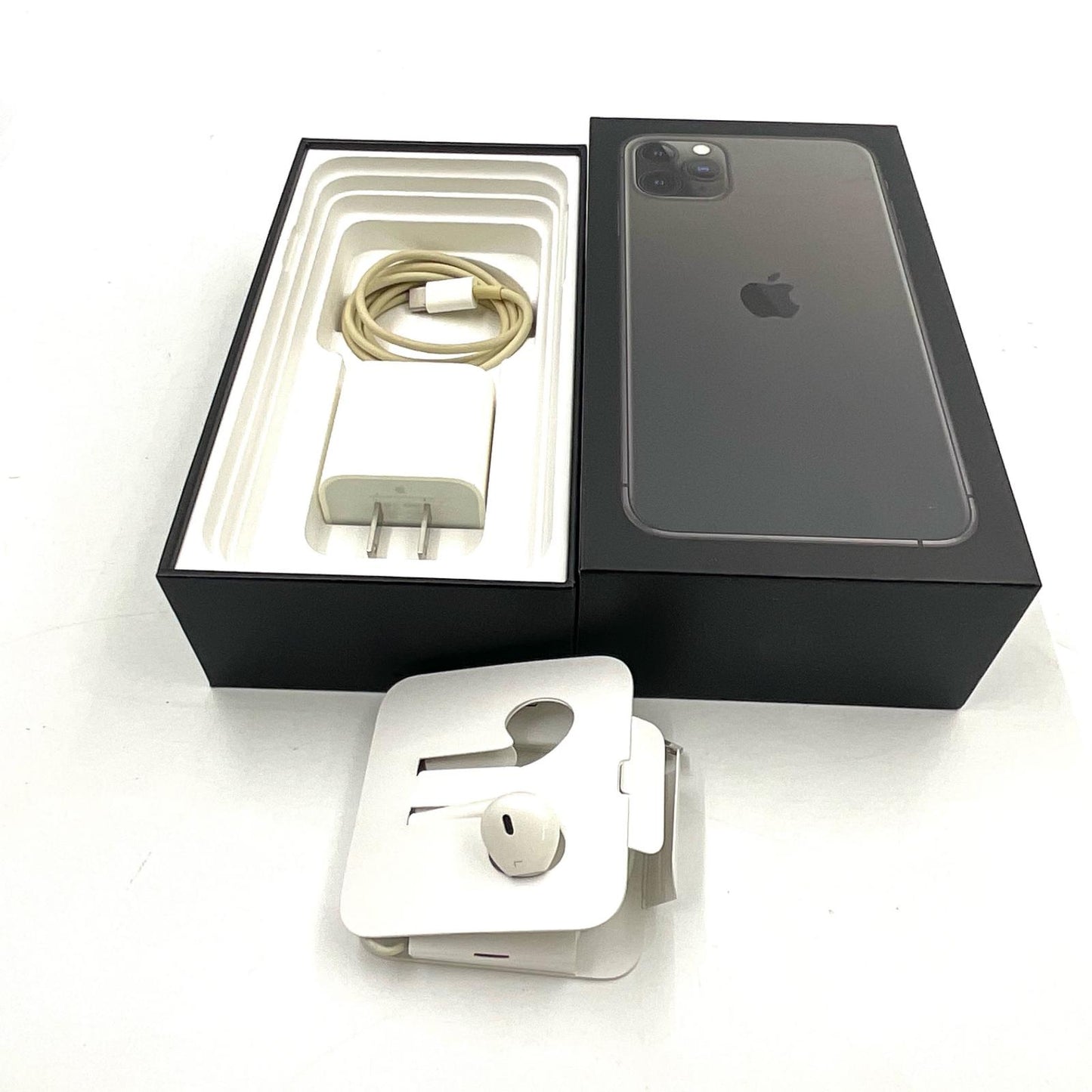 【全額返金保証】【最速発送】Apple iPhone iPhone Pro Max 11 Pro Max 256GB スペースグレイ au SIMフリー 白ロム 動作確認済 79%