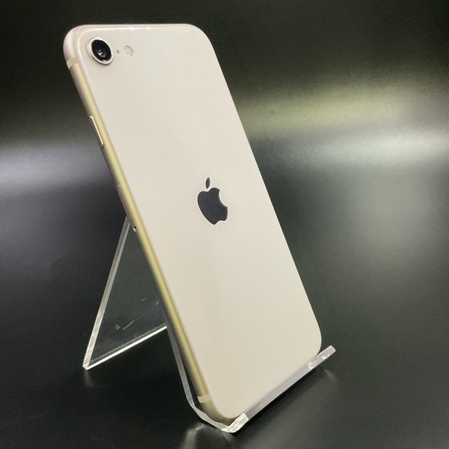 【全額返金保証】【最速発送】Apple iPhone iPhone SE（第3世代） 64GB スターライト Softbank SIMフリー 白ロム 動作確認済 69%