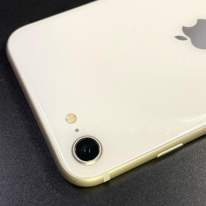 【全額返金保証】【最速発送】Apple iPhone iPhone SE（第3世代） 64GB スターライト Softbank SIMフリー 白ロム 動作確認済 69%