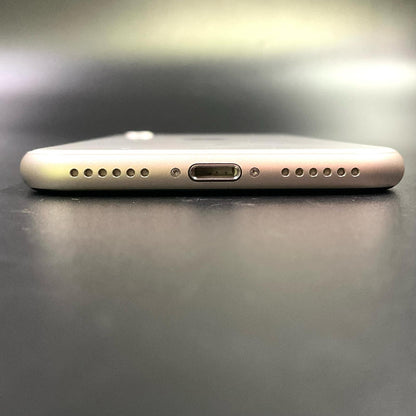 【全額返金保証】【最速発送】Apple iPhone iPhone SE（第3世代） 64GB スターライト Softbank SIMフリー 白ロム 動作確認済 69%