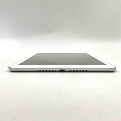 【全額返金保証】【最速発送】Apple iPad iPad 9.7インチ 第5世代 32GB シルバー WiFi+Cellular docomo 白ロム 動作確認済