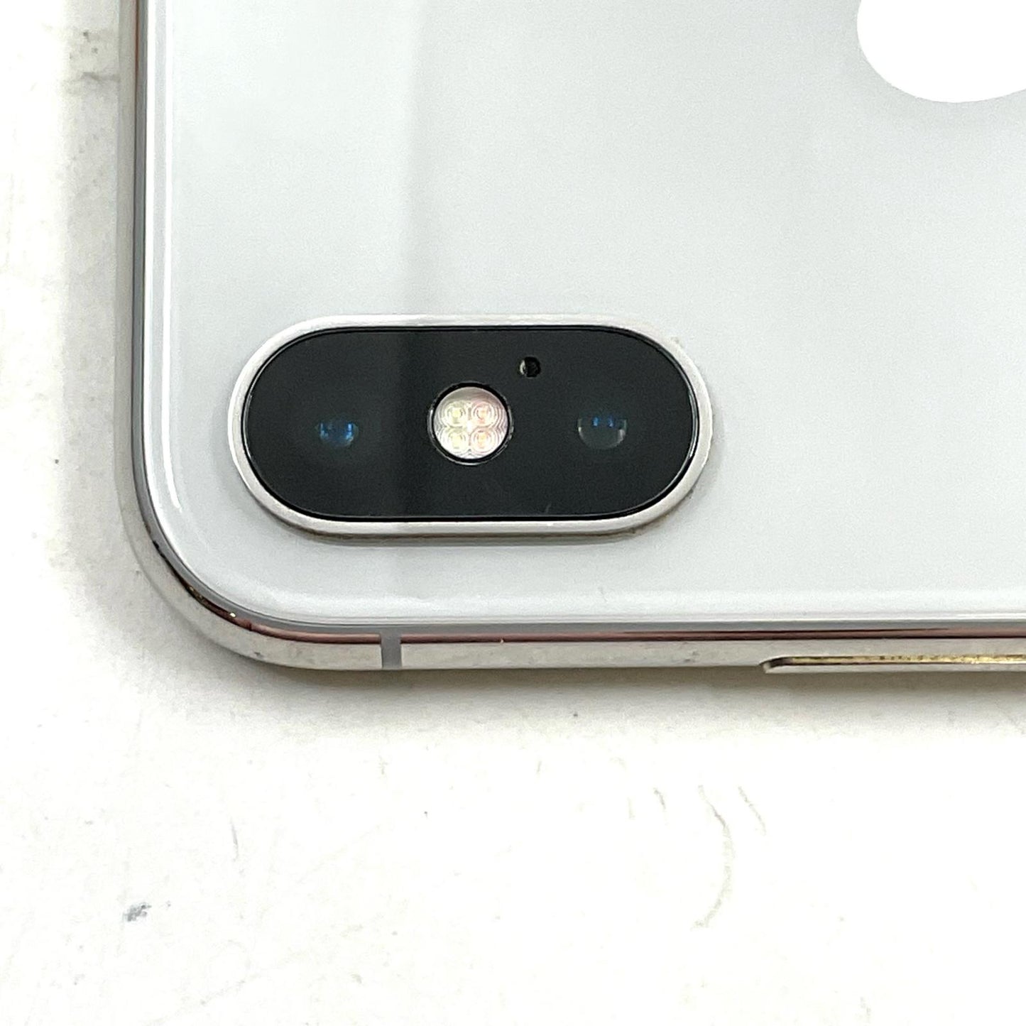 【全額返金保証】【最速発送】Apple iPhone iPhone X 64GB シルバー 動作確認済 72%