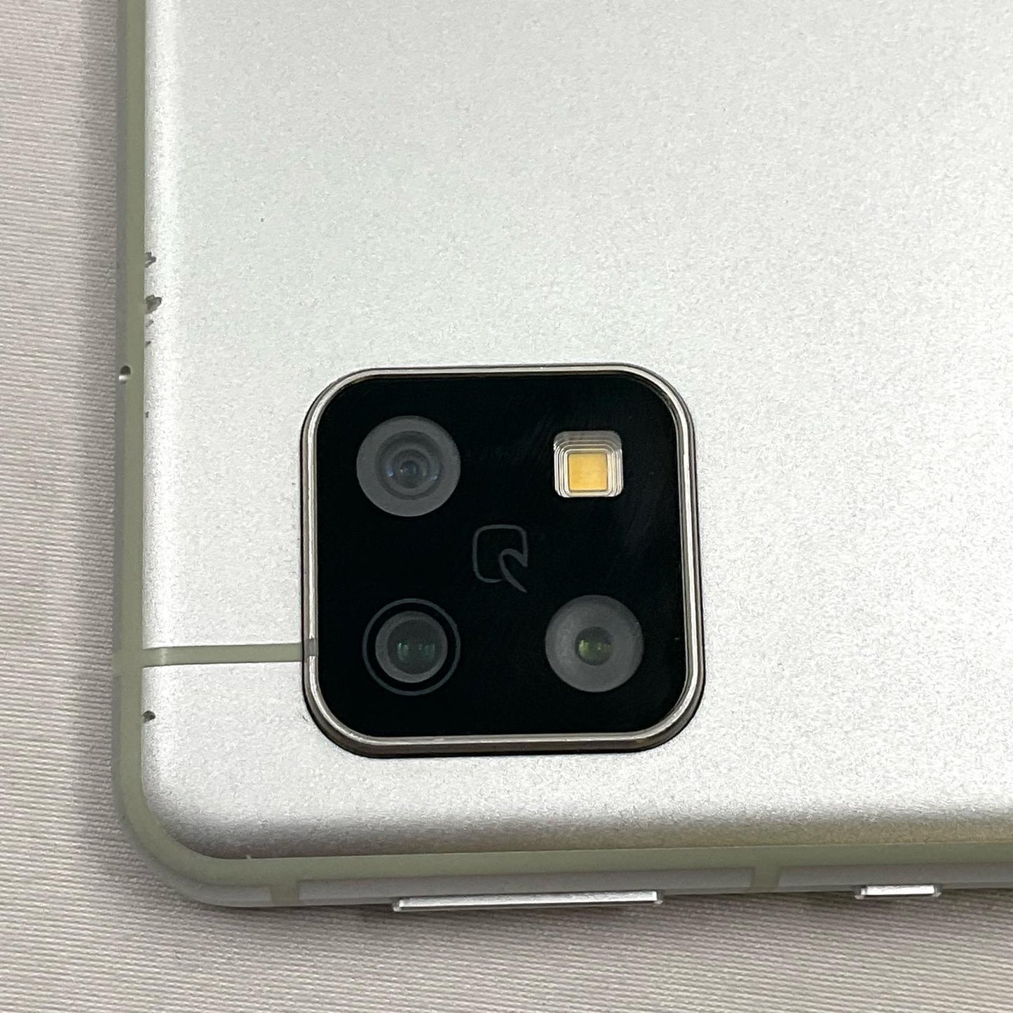 【全額返金保証】【最速発送】SHARP AQUOS sense5G 64GB オリーブシルバー Softbank A004SH 白ロム 動作確認済