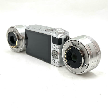 【全額返金保証】【最速発送】Nikon デジタル一眼 Nikon 1 J5 ダブルレンズキット [シルバー] 美品 動作確認済