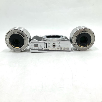 【全額返金保証】【最速発送】Nikon デジタル一眼 Nikon 1 J5 ダブルレンズキット [シルバー] 美品 動作確認済