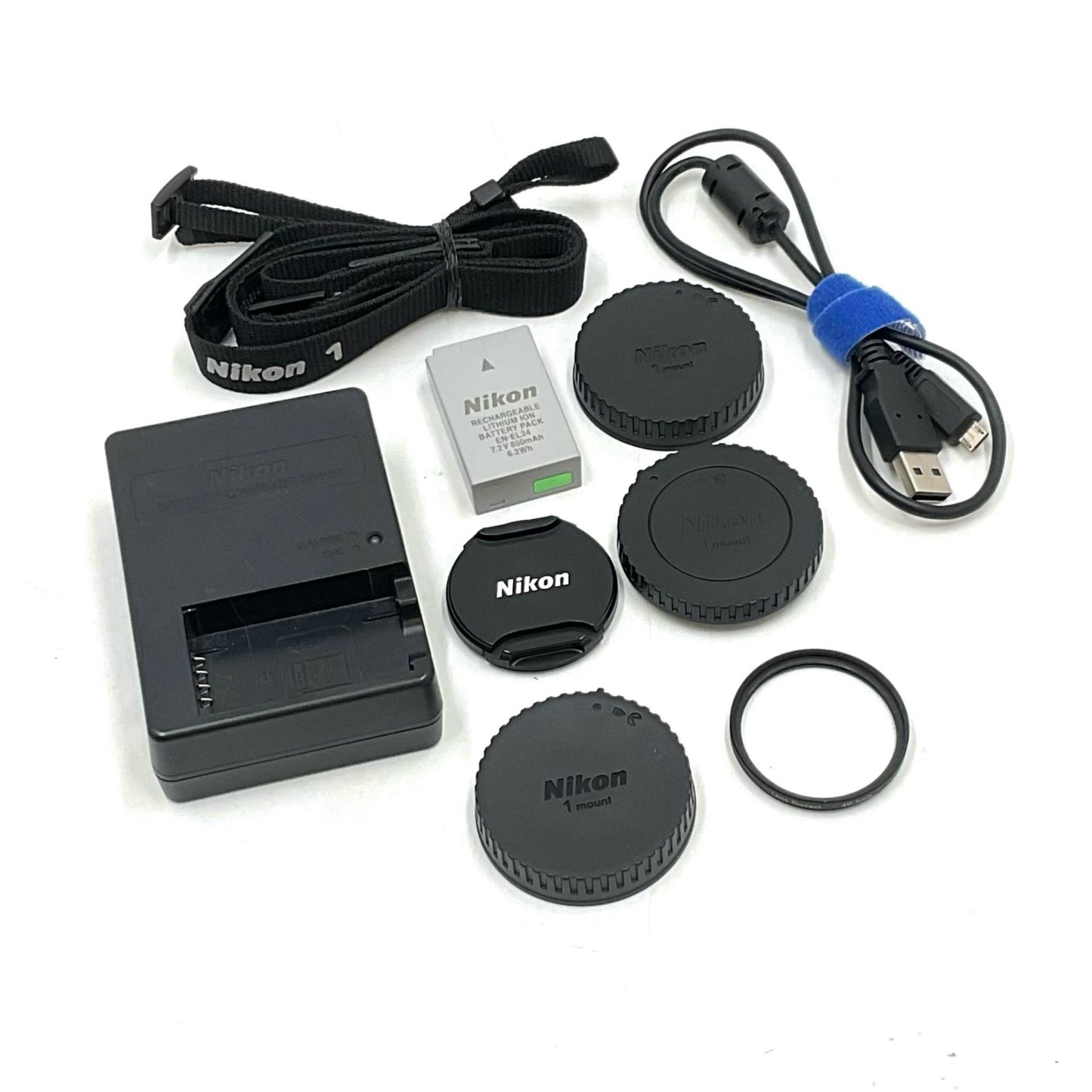 【全額返金保証】【最速発送】Nikon デジタル一眼 Nikon 1 J5 ダブルレンズキット [シルバー] 美品 動作確認済