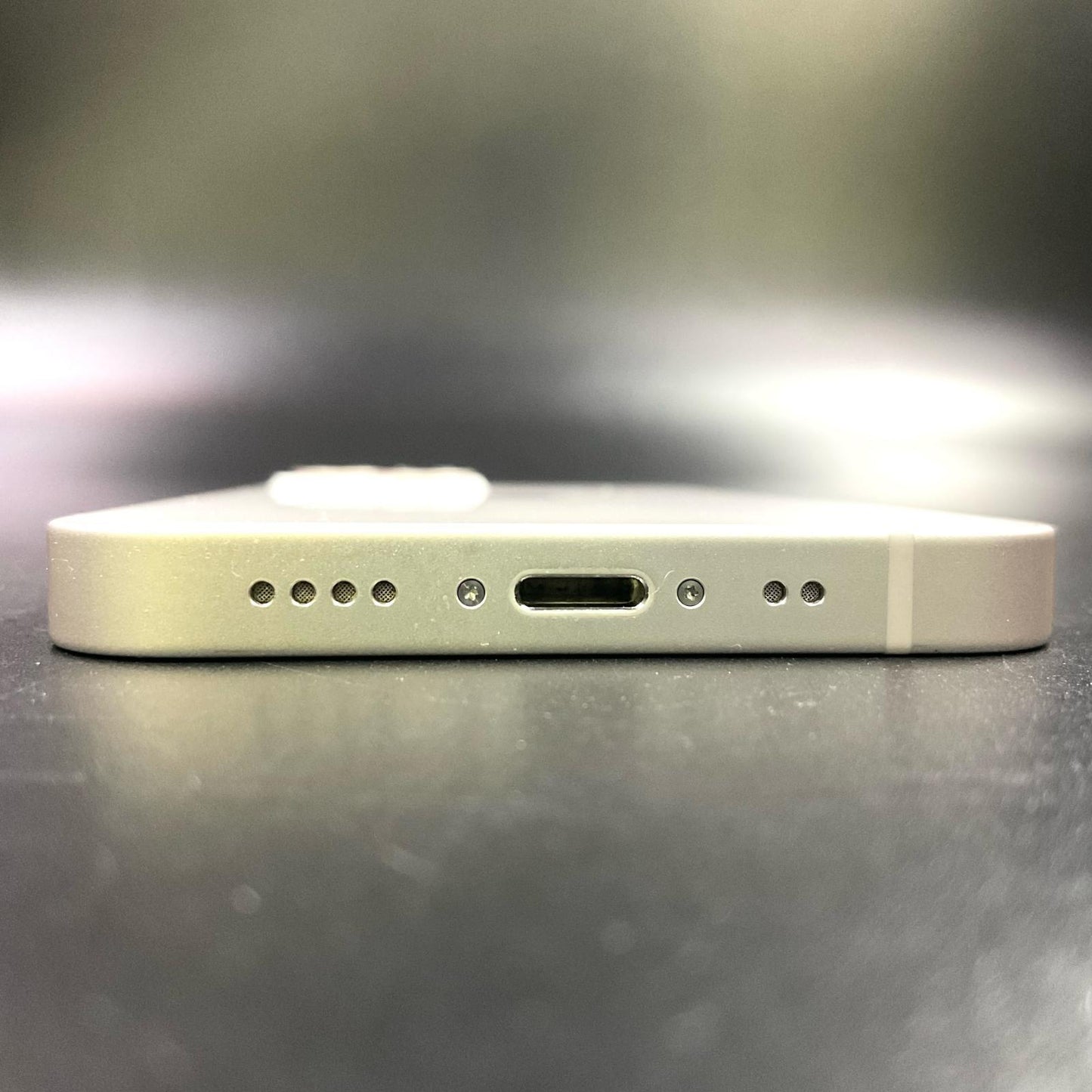【全額返金保証】【最速発送】Apple iPhone iPhone 13 mini 128GB スターライト docomo SIMフリー 白ロム 動作確認済 74%