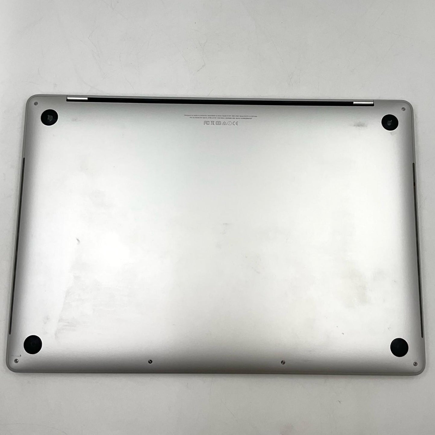 【最速発送】Apple MacBook Pro 15インチ 2017 2.8 GHz クアッドコア Intel Core i7 16GB 256GB シルバー【難有】