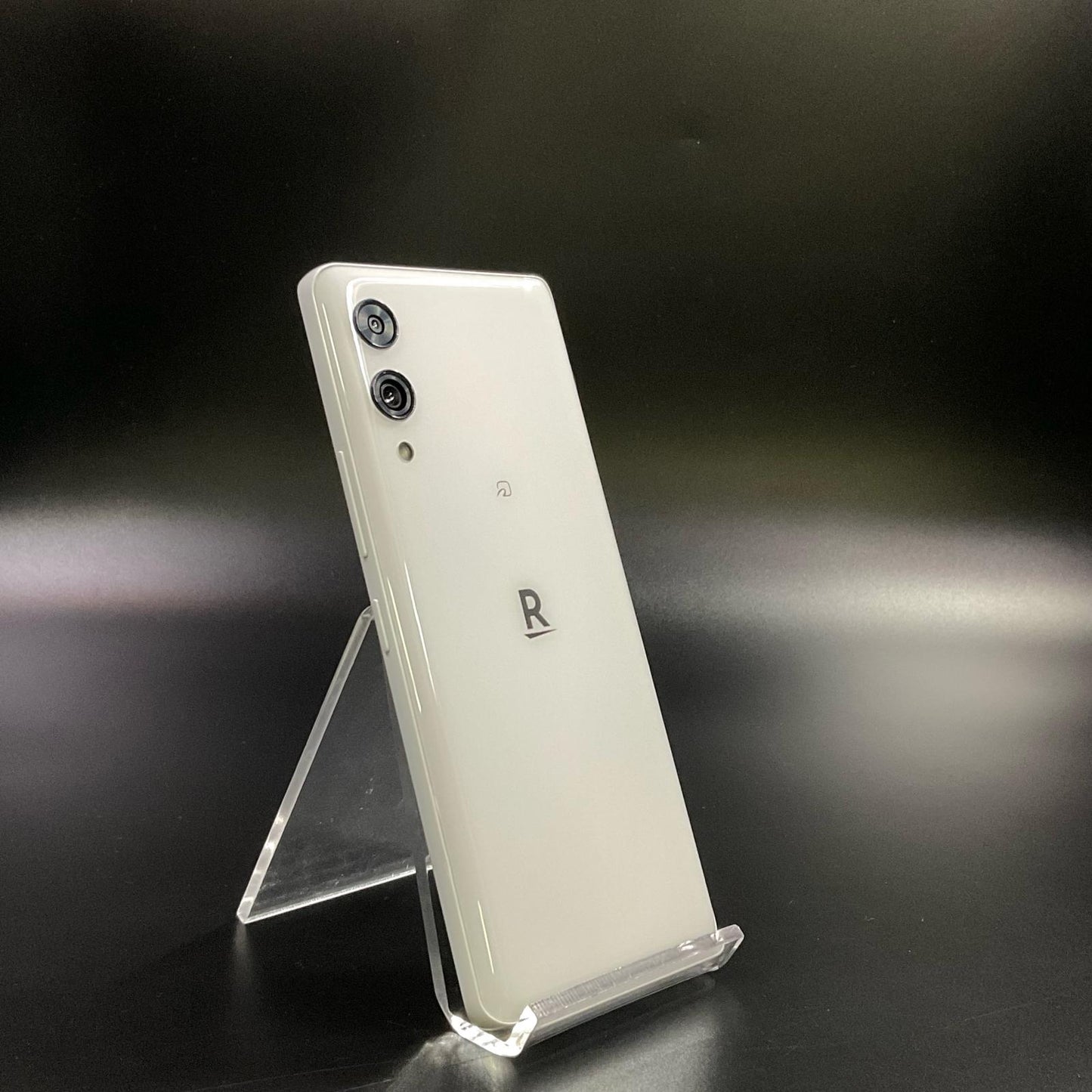 【全額返金保証】【最速発送】楽天モバイル Rakuten Hand 5G 128GB ホワイト 楽天モバイル SIMフリー P780 白ロム 超美品 動作確認済