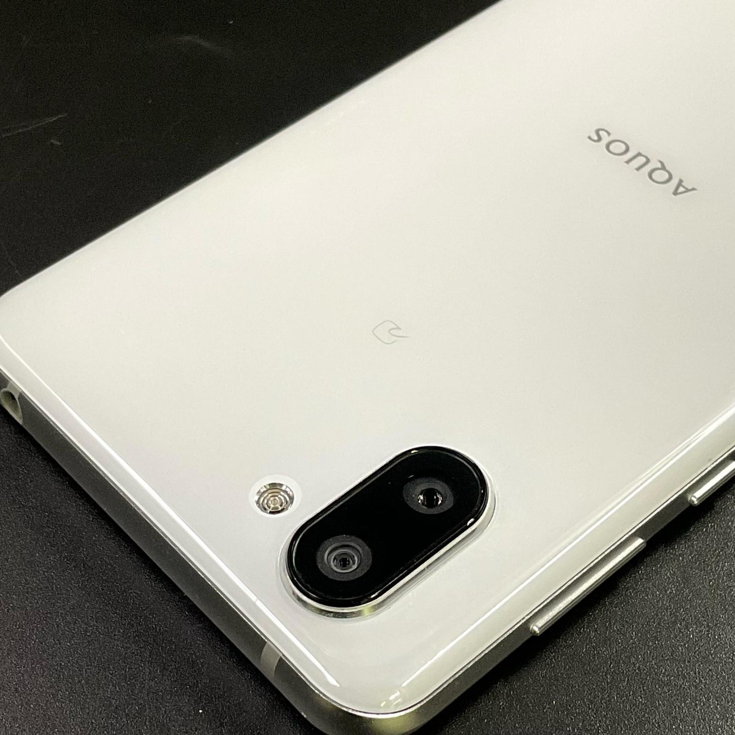 【最速発送】 AQUOS R3 128GB ホワイト系 softbank SIMフリー 808SH 白ロム【難有】