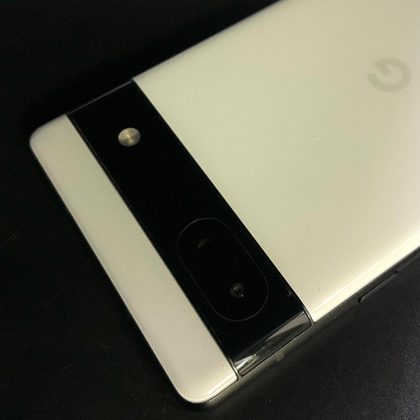 【最速発送】 Google Pixel 6a 128GB ブラック系 au SIMフリー Pixel 6a 白ロム【難有】
