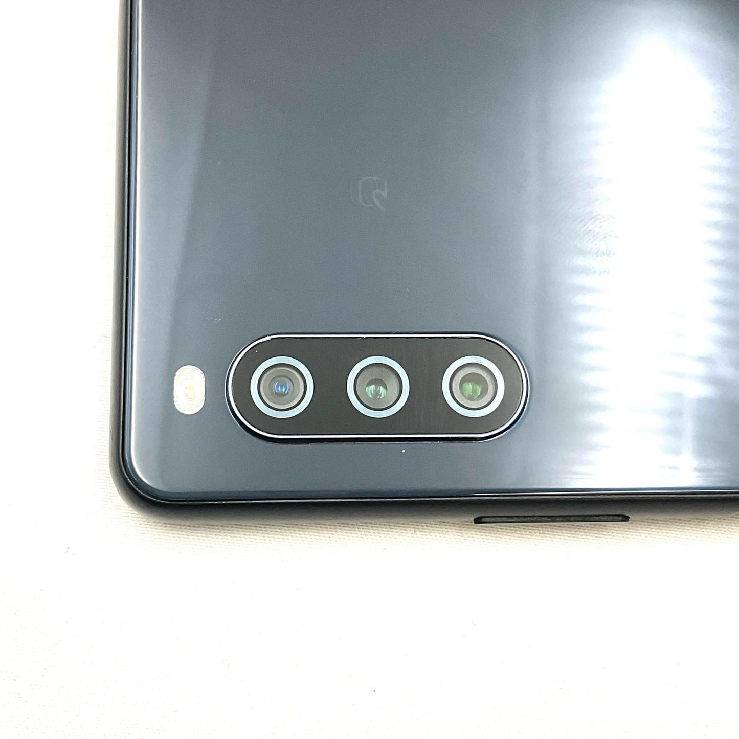 【最速発送】 Xperia 10 III 128GB ブラック系 au SIMフリー SOG04 白ロム【難有】