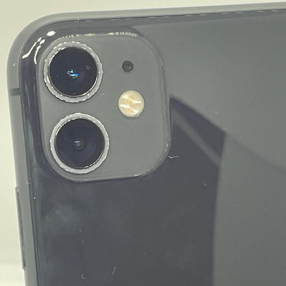 【最速発送】Apple iPhone iPhone 11 128GB ブラック docomo 白ロム【難有】 75%