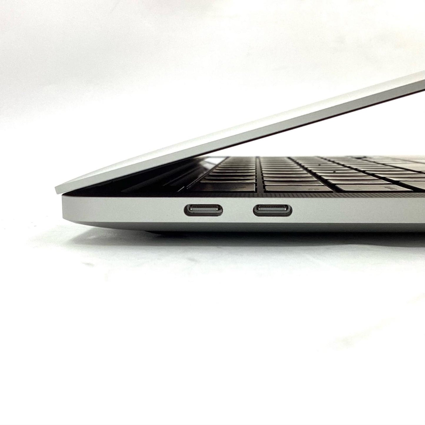 【全額返金保証】【最速発送】Apple MacBook Pro 13.3インチ 2020 Apple M1 16GB 1TB シルバー 100% 美品 動作確認済