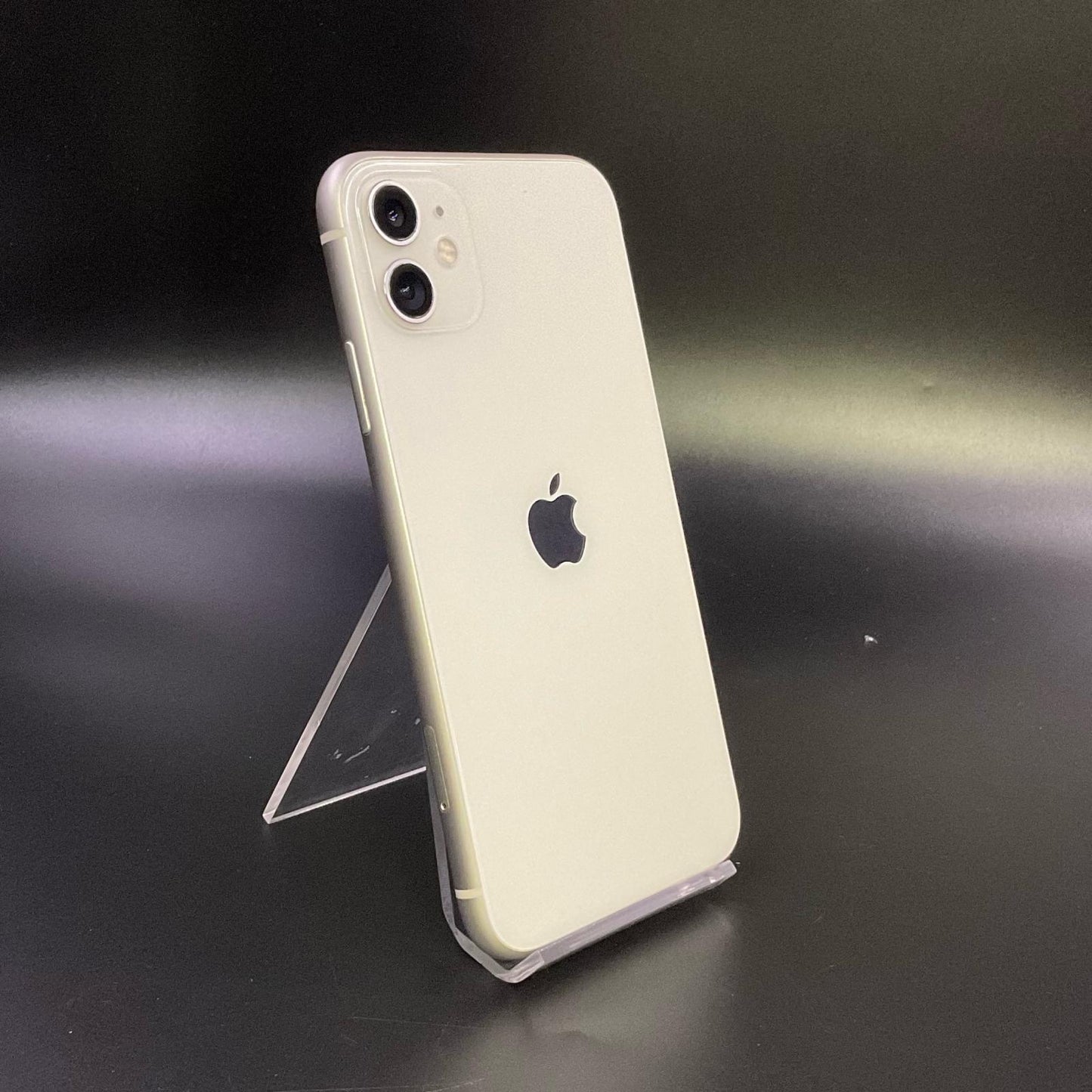 【全額返金保証】【最速発送】Apple iPhone iPhone 11 64GB ホワイト au 白ロム 動作確認済 74%