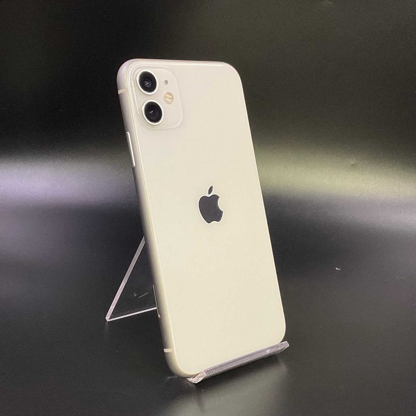 【全額返金保証】【最速発送】Apple iPhone iPhone 11 64GB ホワイト docomo 白ロム 動作確認済 76%