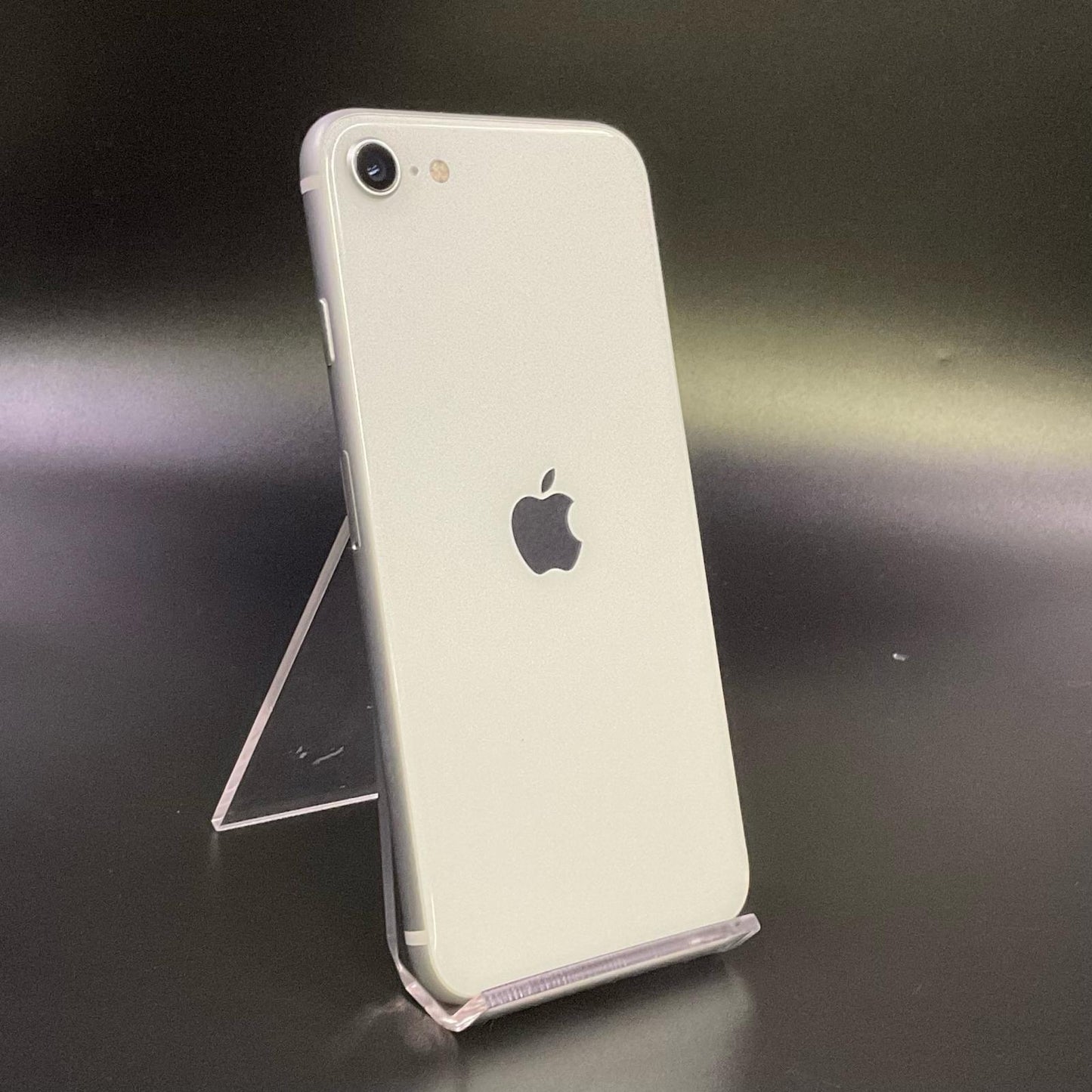 【全額返金保証】【最速発送】Apple iPhone iPhone SE（第2世代） 64GB ホワイト mineo 白ロム 美品 動作確認済 81%