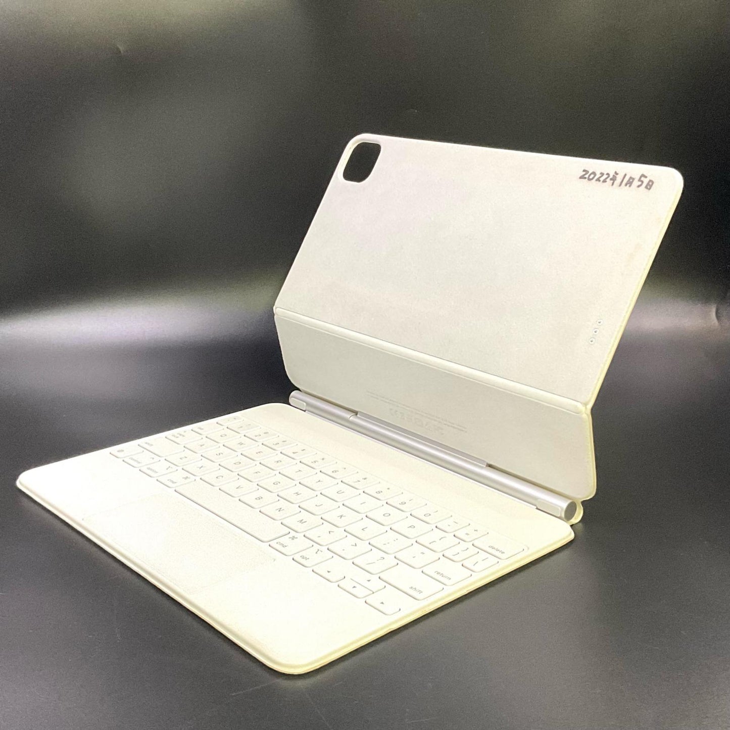 【全額返金保証】【最速発送】Apple Magic Keyboard MXQT2J/A 動作確認済