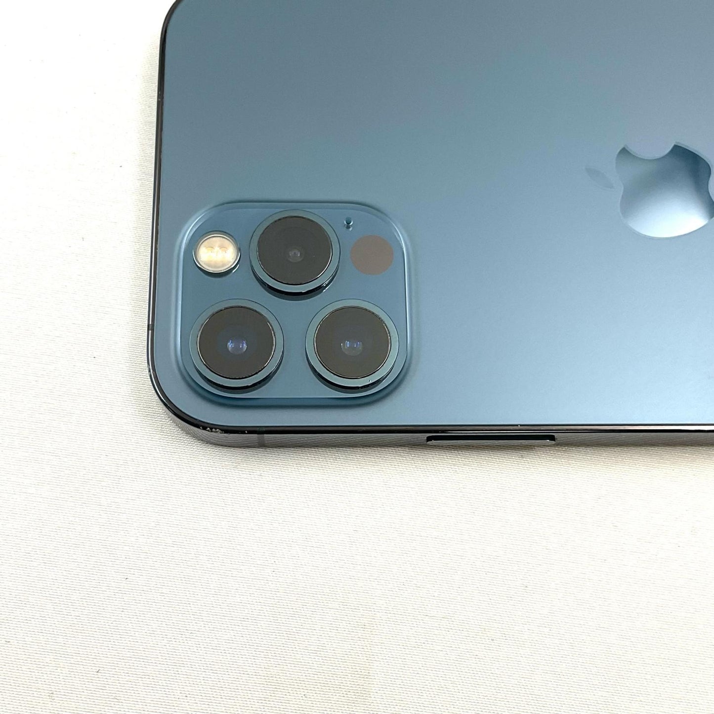 【全額返金保証】【最速発送】Apple iPhone iPhone 12 Pro 256GB パシフィックブルー Softbank SIMフリー 白ロム 動作確認済 79%