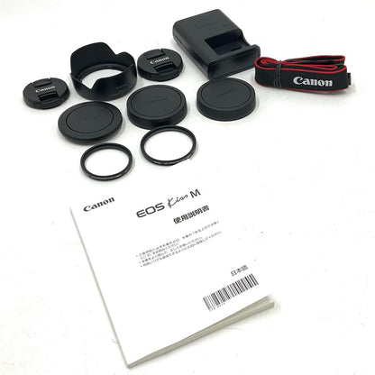 【全額返金保証】【最速発送】Canon デジタル一眼 EOS kiss M ダブルレンズキット ホワイト 美品 動作確認済