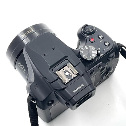 【全額返金保証】【最速発送】Panasonic コンパクトデジタルカメラ LUMIX DC-FZ85D ブラック 美品 動作確認済