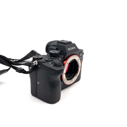 【全額返金保証】【最速発送】Sony デジタル一眼 α7 III ボディ ILCE-7M3 美品 動作確認済