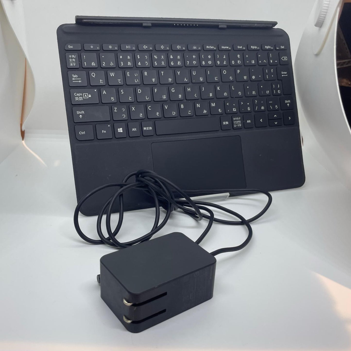 【全額返金保証】【最速発送】Microsoft Surface Go 2 1901 Intel Pentium 4425Y 1.70Ghz 8GB SSD 128GB 動作確認済