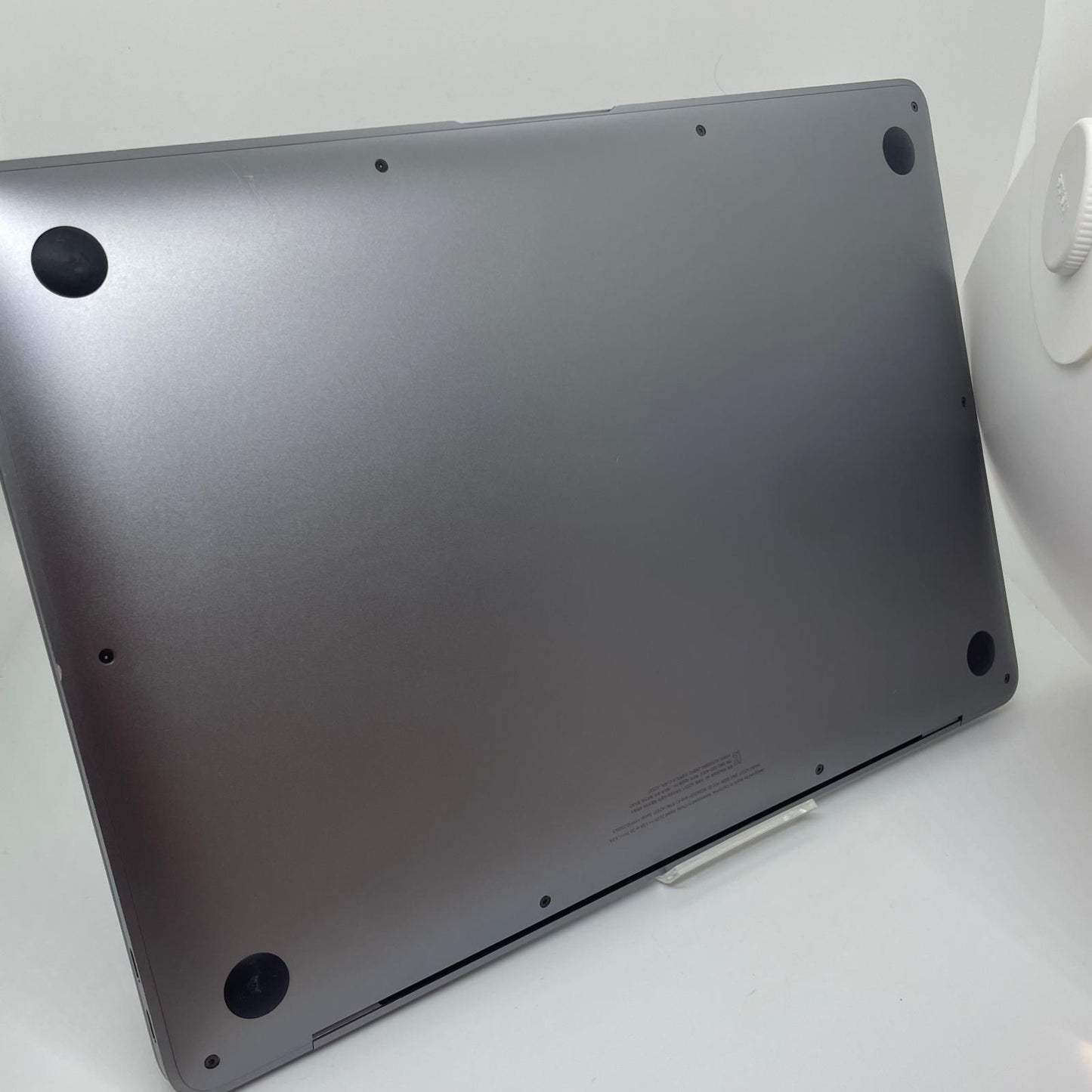 【最速発送】Apple MacBook Air 13.3インチ 2020 Apple M1 8GB 512GB スペースグレイ 91%【難有】