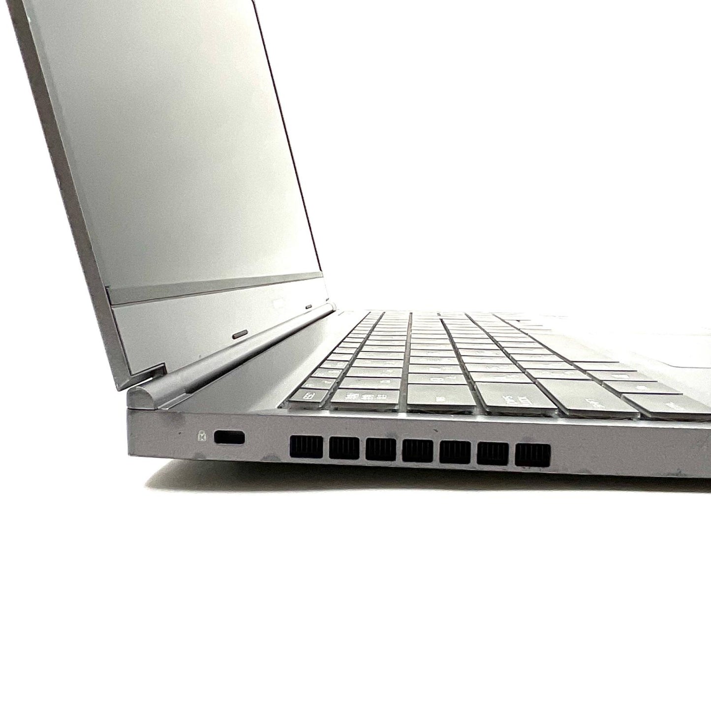 【最速発送】MouseComputer DAIV 21115P-TGLABW11-H-B 11th Gen Intel(R) Core(TM) i7-11800H @ 2.30GHz 64GB【難有】