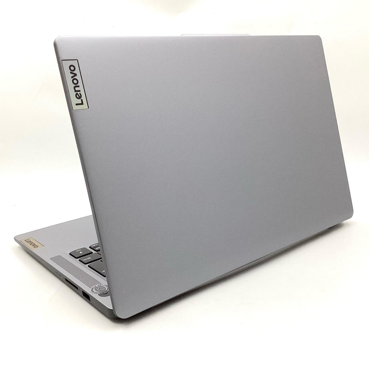 【全額返金保証】【最速発送】Lenovo IDEAPAD Slim 3 14AMN8 82XN AMD Ryzen 5 7520U with Radeon Graphics 16GB M.2 SSD 512GB 100% 美品 動作確認済