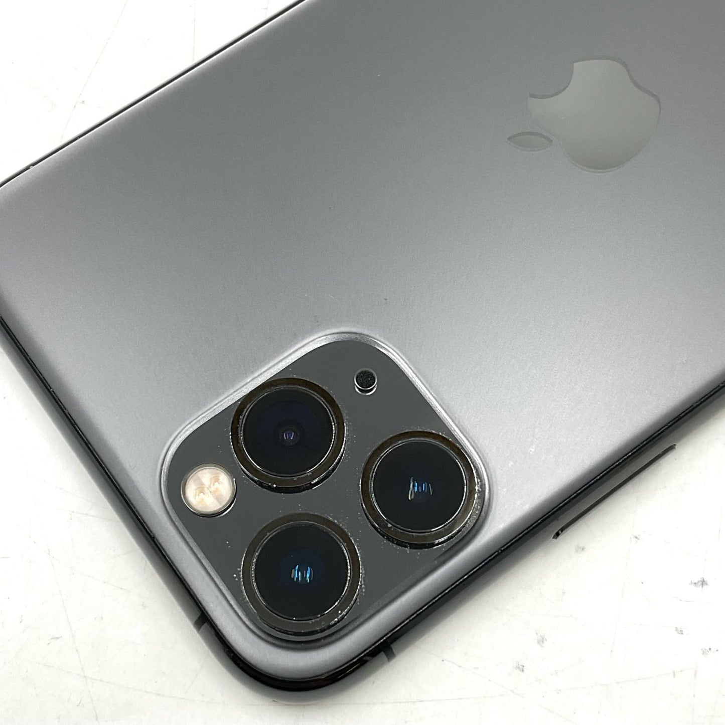 【全額返金保証】【最速発送】Apple iPhone iPhone 11 Pro 256GB スペースグレイ au 白ロム 動作確認済