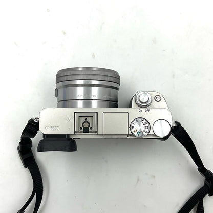 【全額返金保証】【最速発送】Sony デジタル一眼 α6000 ILCE-6000L パワーズームレンズキット シルバー 美品 動作確認済