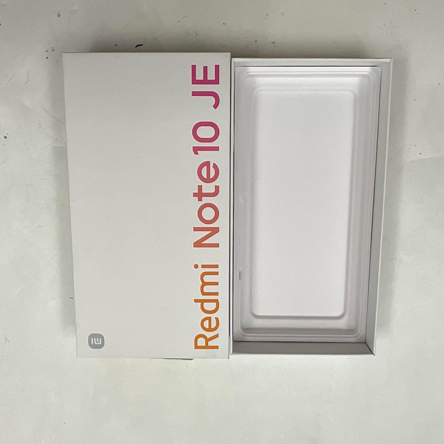 【全額返金保証】【最速発送】Xiaomi Redmi Note 10 JE 64GB ブラック au SIMフリー XIG02 白ロム 美品 動作確認済
