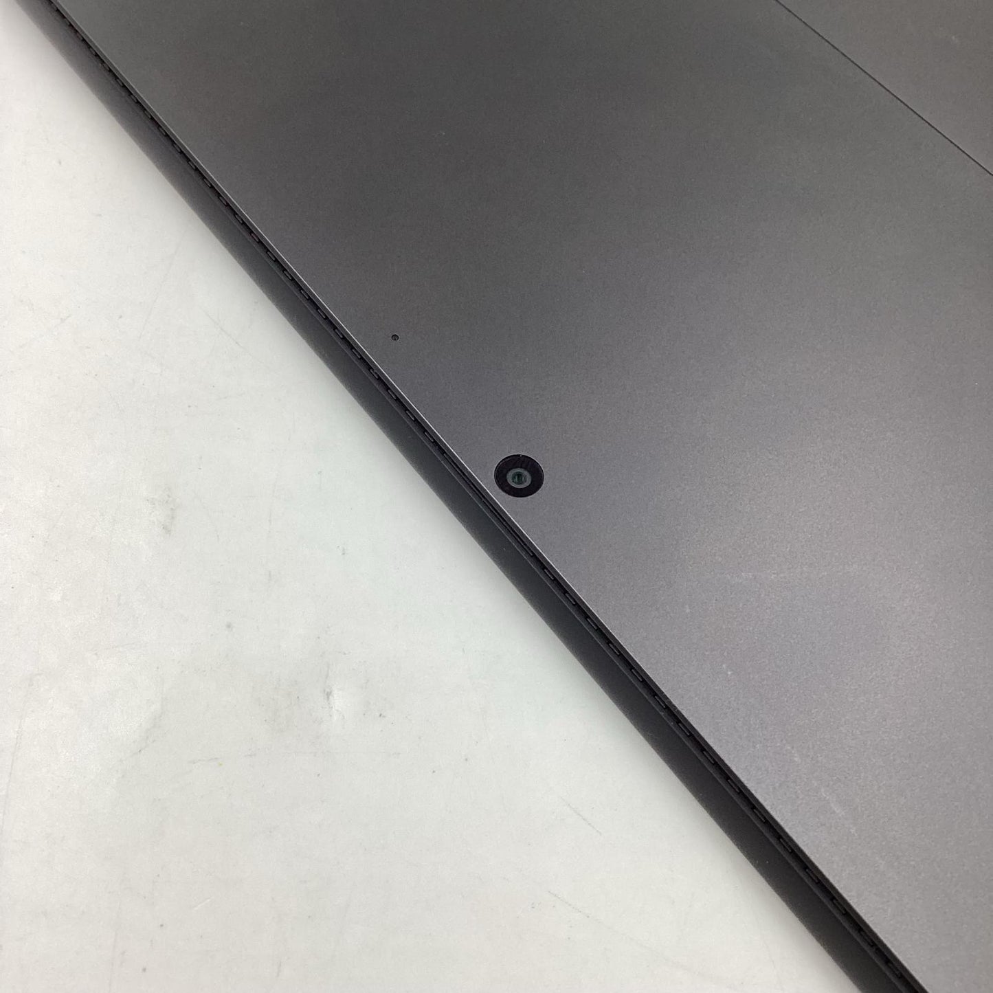 【全額返金保証】【最速発送】Microsoft Surface Pro 8 8PQ-00026 i5-1135G7 8GB M.2 SSD 256GB 84.0% 美品 動作確認済