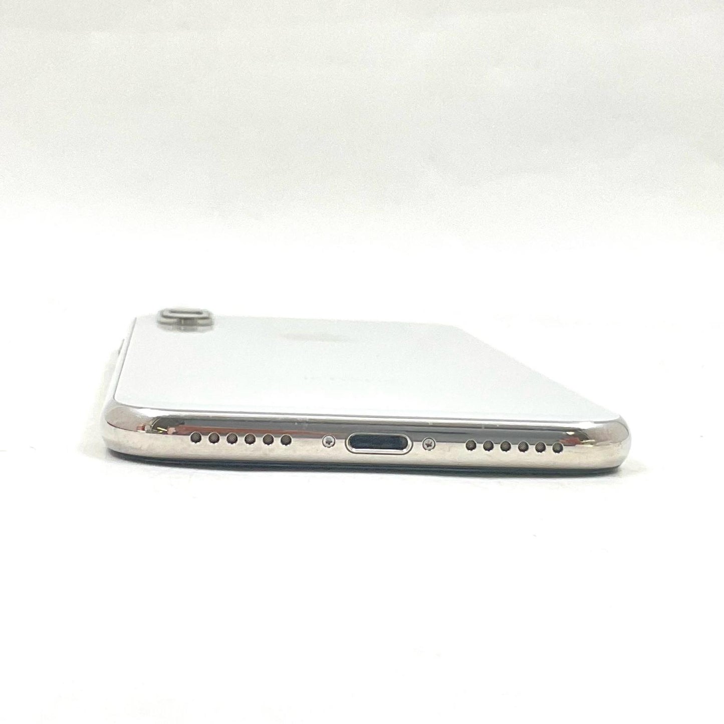 【全額返金保証】【最速発送】Apple iPhone iPhone X 256GB シルバー docomo 白ロム 動作確認済 68%