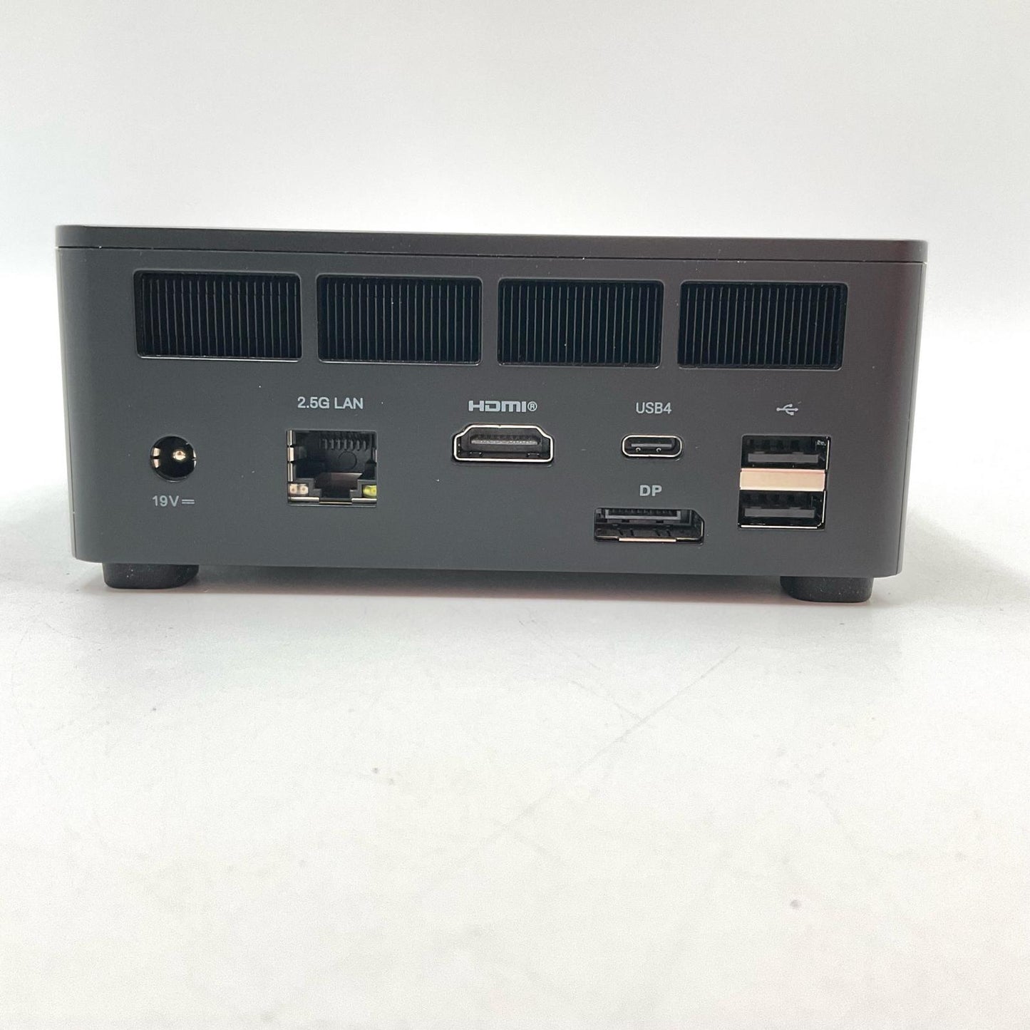【全額返金保証】【最速発送】MINISFORUM miniデスクトップpc UM760 Slim AMD Ryzen 5 7640HS 16GB M.2 SSD 1TB 動作確認済