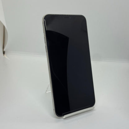【全額返金保証】【最速発送】Apple iPhone iPhone 11 Pro Max 64GB シルバー docomo 白ロム 動作確認済 84%