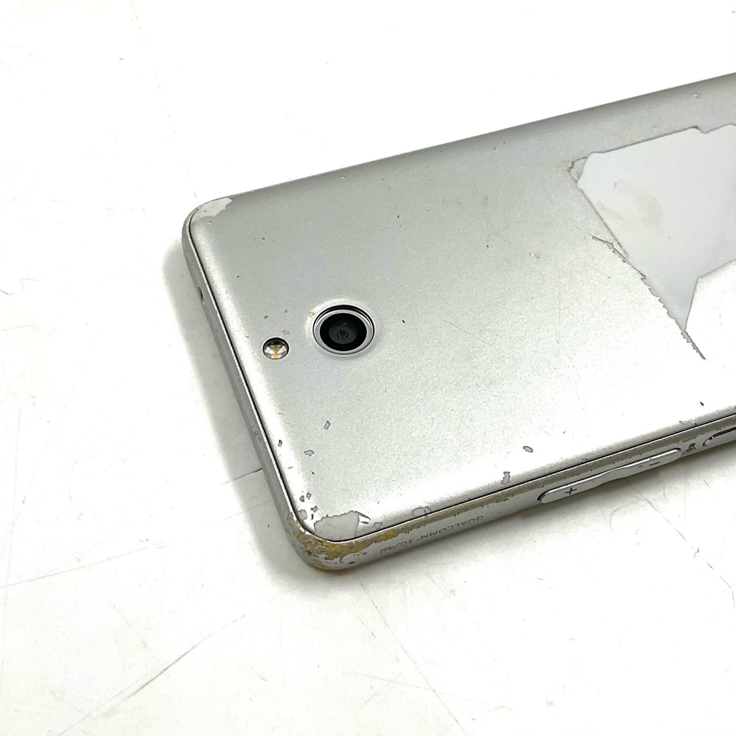 【全額返金保証】【最速発送】京セラ かんたんスマホ 32GB シルバー Softbank 705KC 白ロム 動作確認済